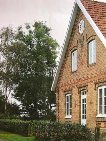 Liv Pa Oesterlen Bed&Breakfast Sandby エクステリア 写真